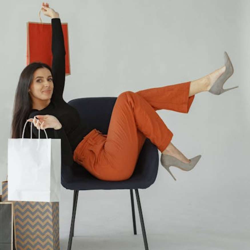 donna-shopping.jpg